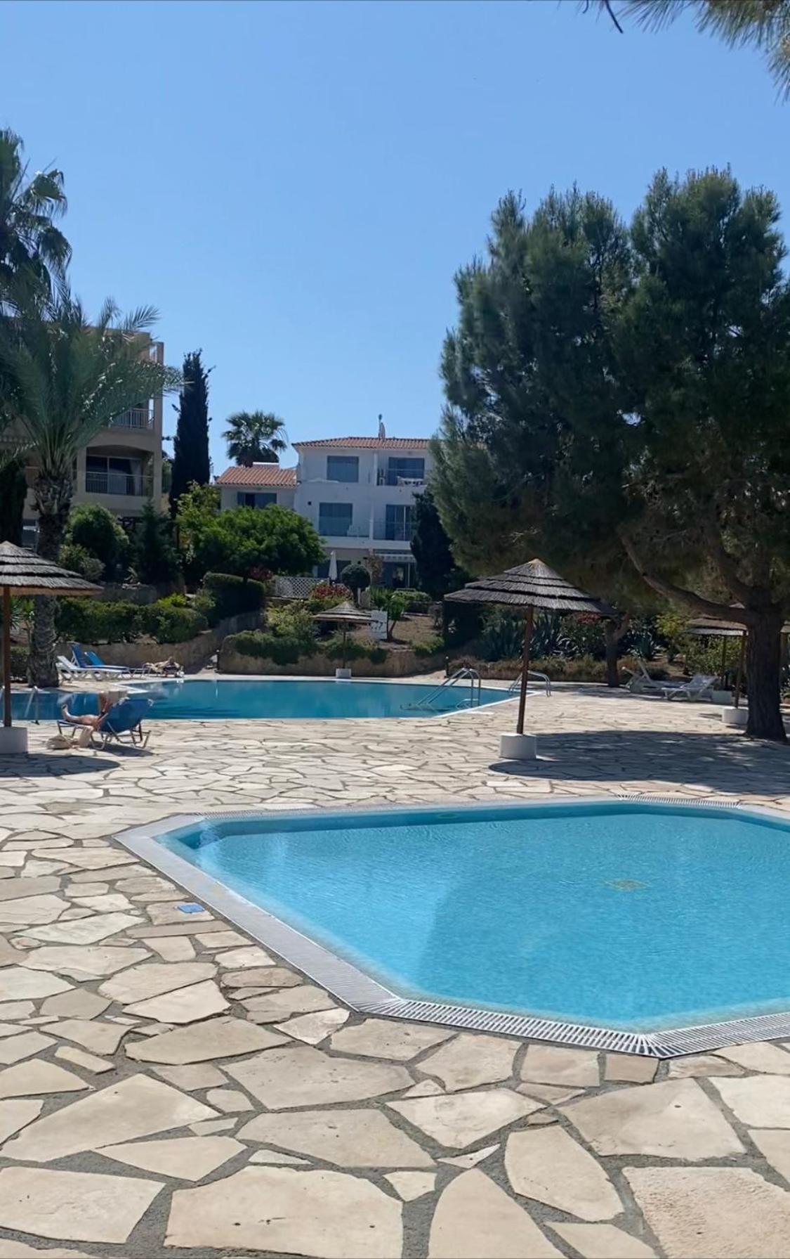 Newly Renovated- Regina Gardens 1, Venus Beach 500 M, Sea&Sunsets View, License Ooo7141 Пафос Экстерьер фото