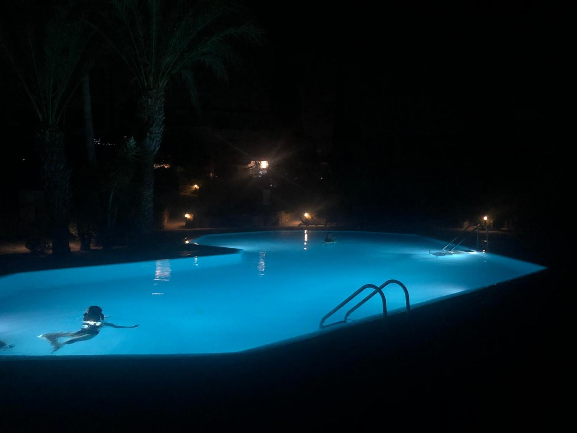 Newly Renovated- Regina Gardens 1, Venus Beach 500 M, Sea&Sunsets View, License Ooo7141 Пафос Экстерьер фото